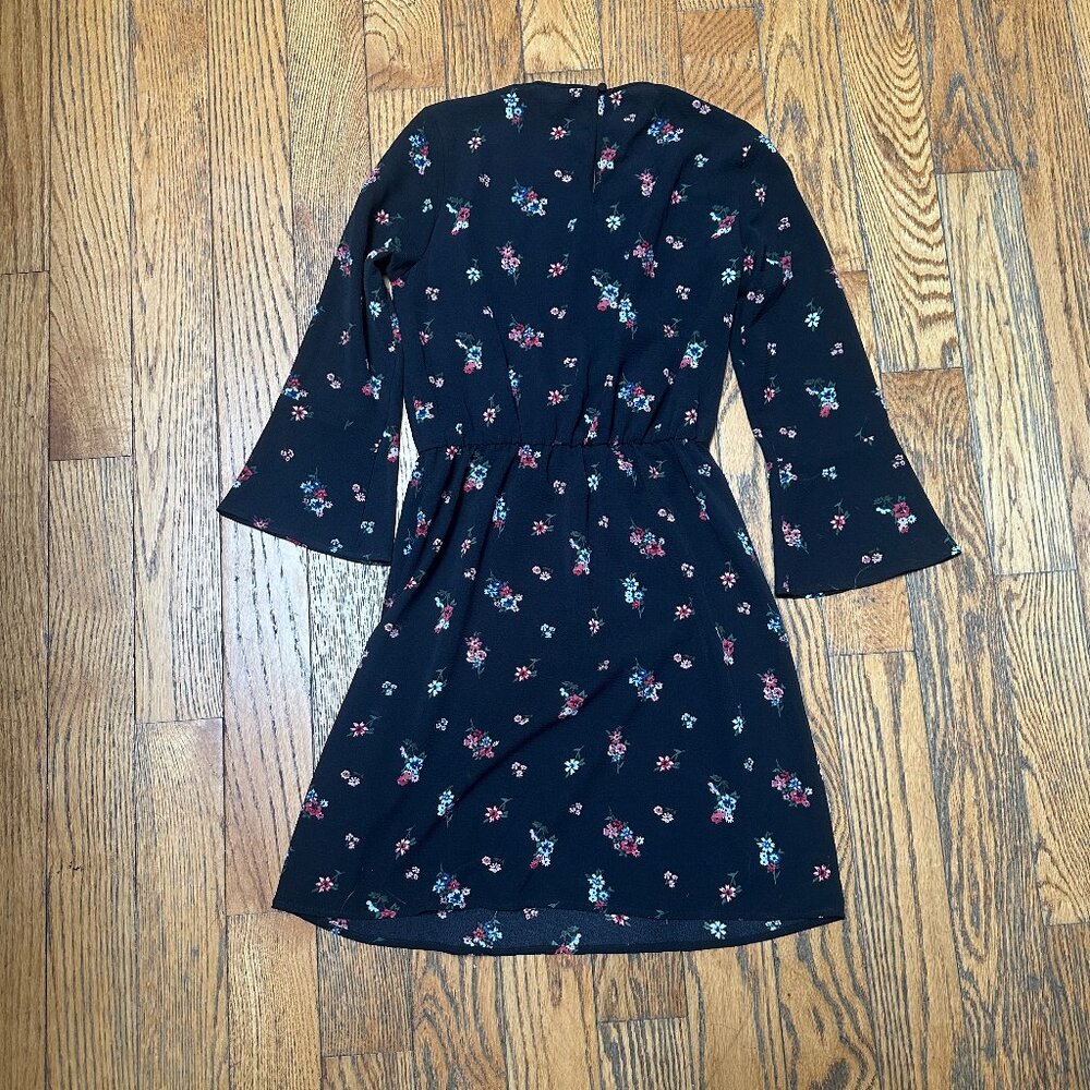 H&M DIVIDED Black Floral Print Dress Size 2 - Picture 3 of 6